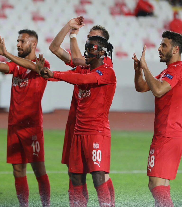 Europa League: Kayode Scores Again As Sivasspor Claim First Win; Aribo Subbed On, Balogun Benched In Rangers’ Draw At Benfica